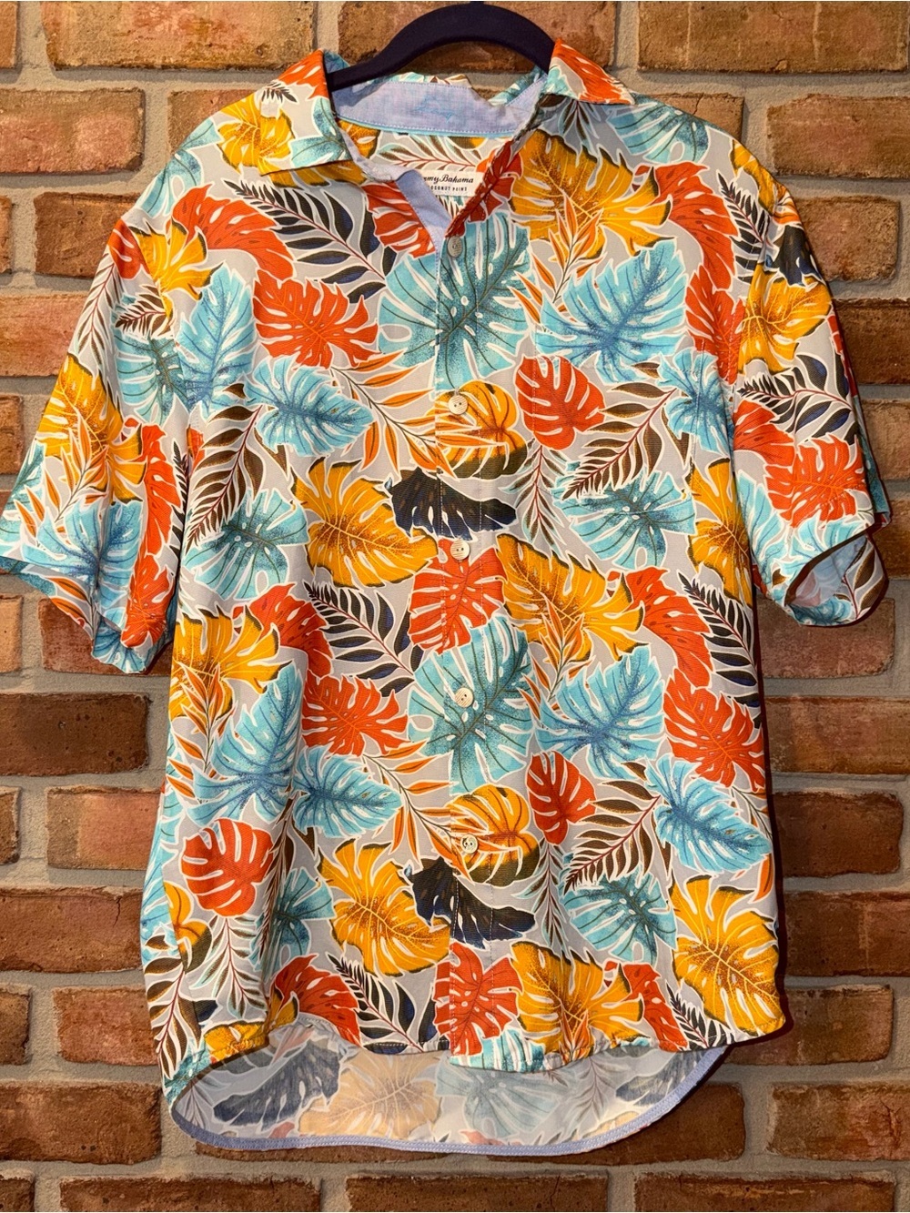 Tommy BahamaCoconut Point Fronds Mosaic Regular Fit IslandZone® Camp Shirt Sz M